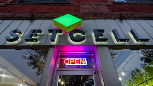 Mobile Phone Repair Shop «SETCELL», reviews and photos, 11 W 9th St, Lawrence, KS 66044, USA