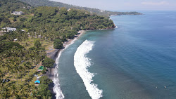 Pantai Klui'in fotoğrafı çok temiz temizlik seviyesi ile