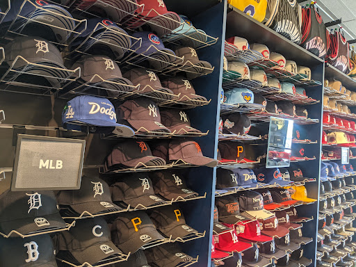 Outlet Mall «Tanger Outlet Howell», reviews and photos, 1475 N Burkhart Rd, Howell, MI 48855, USA