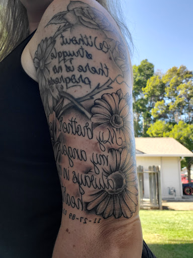 Tattoo Shop «Red Room Tattoo», reviews and photos, 231 Nord Ave, Chico, CA 95928, USA