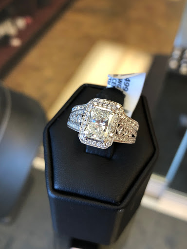 Pawn Shop «USA Pawn & Jewelry Inc», reviews and photos, 126 N Pearson Rd, Pearl, MS 39208, USA