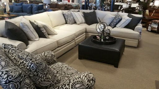 Furniture Store «Art Van Furniture - Ann Arbor», reviews and photos, 425 E Eisenhower Pkwy, Ann Arbor, MI 48108, USA