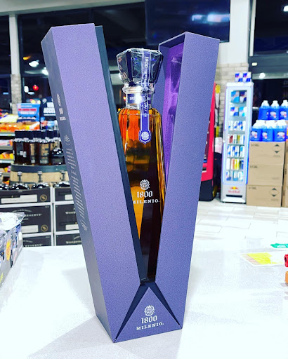 Liquor Store «Store 59 BP Liquor and Wine», reviews and photos, 8100 Hall Rd, Utica, MI 48317, USA