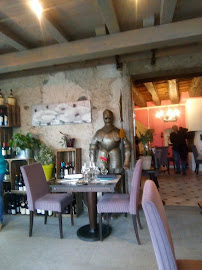 Atmosphère du Restaurant français La Chatelle - Castello d'Enzo à Ugine - n°7