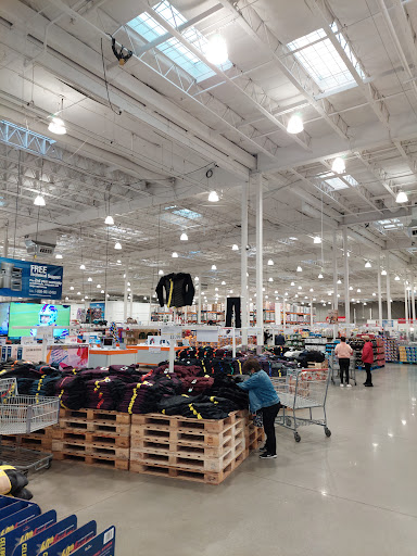 Warehouse club «Costco Wholesale», reviews and photos, 801 Tioga Ave, Sand City, CA 93955, USA