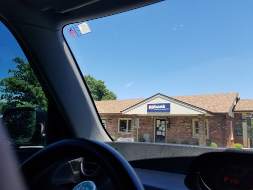 Grocery Store «Schnucks», reviews and photos, 501 Beltline Rd, Collinsville, IL 62234, USA