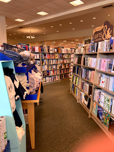 Book Store «Barnes & Noble», reviews and photos, 6646 Loisdale Rd, Springfield, VA 22150, USA