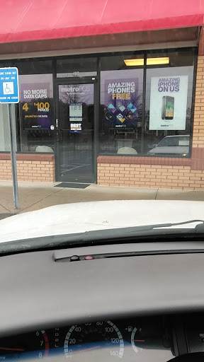 Cell Phone Store «MetroPCS Authorized Dealer», reviews and photos, 300 Village Center Dr #103, Woodstock, GA 30188, USA