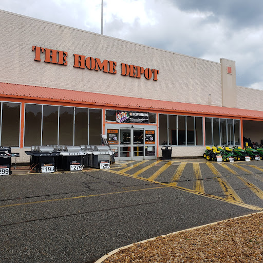 Home Improvement Store «The Home Depot», reviews and photos, 6921 Walton Ln, Gloucester Courthouse, VA 23061, USA