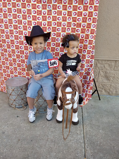 Shopping Mall «Woodforest Shopping Center», reviews and photos, 443 Uvalde Rd, Houston, TX 77015, USA