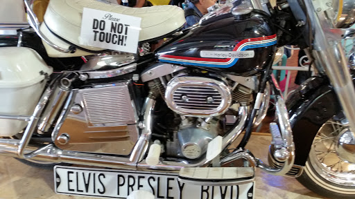 Harley-Davidson Dealer «South East Harley-Davidson», reviews and photos, 23105 Aurora Rd, Bedford Heights, OH 44146, USA