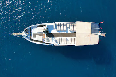 Sığacık Tekne Turu Olimpia Korsan Teknesi
