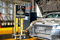 Take 5 Oil Change photo