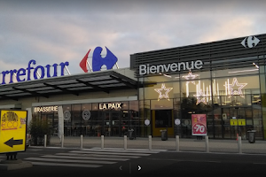 Carrefour L'isle D'abeau image