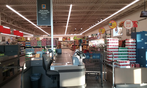 Supermarket «ALDI», reviews and photos, 2120 Panama Ln, Bakersfield, CA 93304, USA