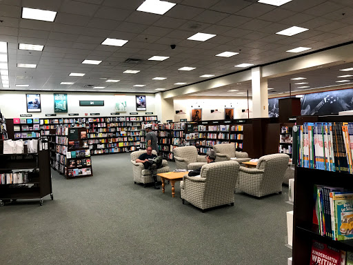 Book Store «Barnes & Noble», reviews and photos, 11802 Dale Mabry Hwy, Tampa, FL 33618, USA