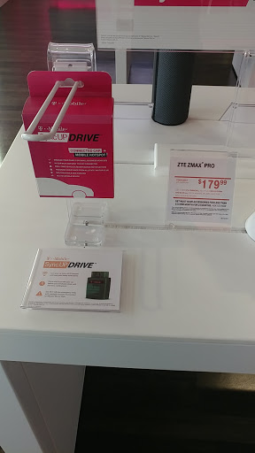 Cell Phone Store «T-Mobile», reviews and photos, 5722 Eldorado Pkwy #120, Frisco, TX 75034, USA