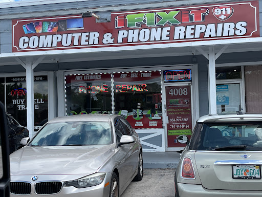 Electronics Repair Shop «iFixit911 Phone, PC, Tablet & Electronics Repairs», reviews and photos, 4008 SW 64th Ave, Davie, FL 33314, USA