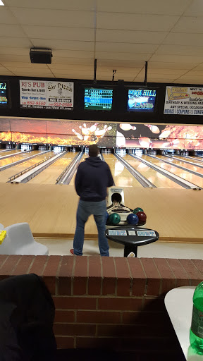 Bowling Alley «Avon North Hill Lanes», reviews and photos, 150 W Tienken Rd, Rochester Hills, MI 48306, USA