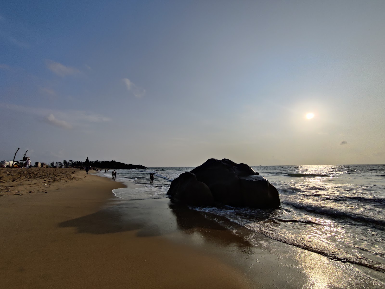 Foto van Mahabalipuram Beach en de nederzetting