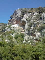 Παναγιά στο βράχο