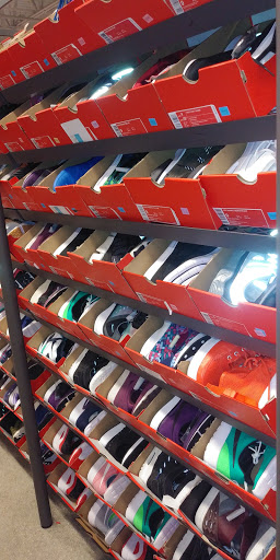 Clothing Store «Nike Clearance Store», reviews and photos, 250 E Palm Dr #185, Florida City, FL 33034, USA