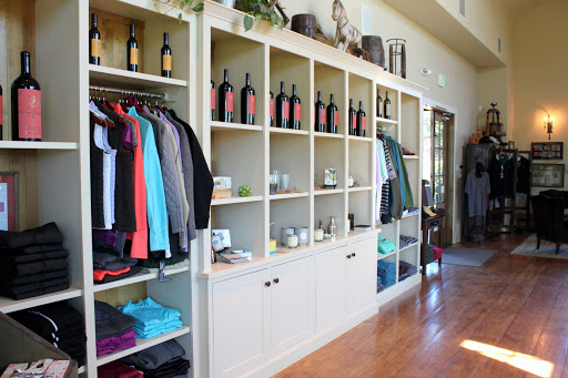 Winery «Dutcher Crossing Winery», reviews and photos, 8533 Dry Creek Rd, Geyserville, CA 95441, USA