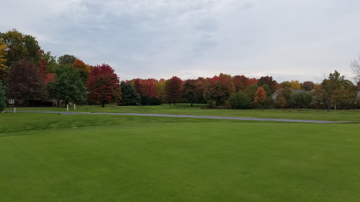Golf Course «Walnut Run Golf Course», reviews and photos, 601 E Main St, Cortland, OH 44410, USA