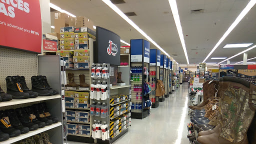 Sporting Goods Store «Academy Sports + Outdoors», reviews and photos, 5802 19th St, Lubbock, TX 79407, USA