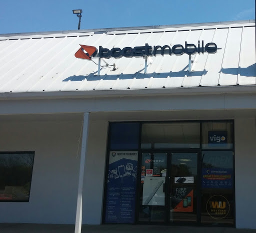 Cell Phone Store «Boost Mobile», reviews and photos, 5660 N Springboro Pike, Dayton, OH 45449, USA