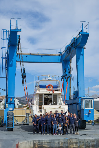 Yachtservice - Puerto de Andratx en Port d'Andratx, Baleares