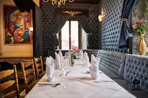 Shiraz Fausthaus Restaurant image