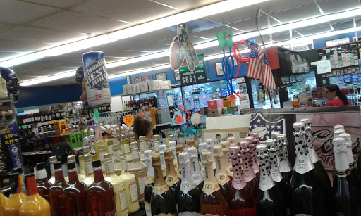 Liquor Store «Hat Trick Liquors», reviews and photos, 1150 Southview Blvd, South St Paul, MN 55075, USA