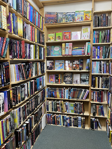 Used Book Store «Escape Fiction Books», reviews and photos, 3240 Triangle Dr SE, Salem, OR 97302, USA