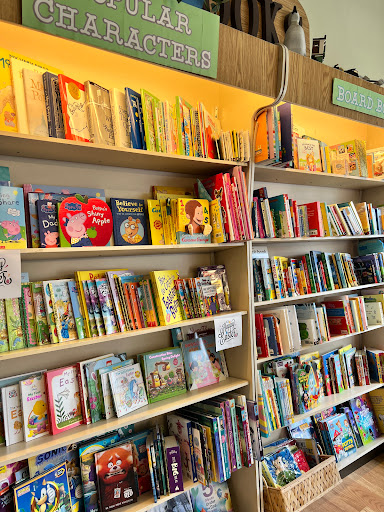 Book Store «Bookends», reviews and photos, 211 E Ridgewood Ave, Ridgewood, NJ 07450, USA