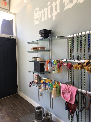 Snip Doggy Dog, 237 Sound Beach Ave, Old Greenwich, CT 06870, USA, 