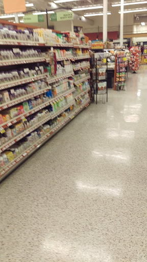 Grocery Store «Hannaford Supermarket», reviews and photos, 55 Meadow St, Clinton, NY 13323, USA