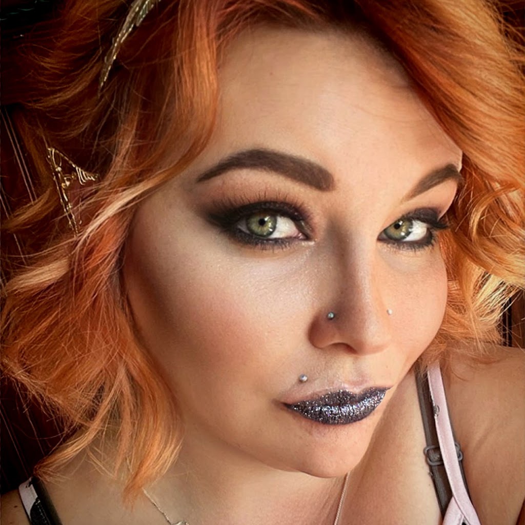 The October Hairstylist 43130