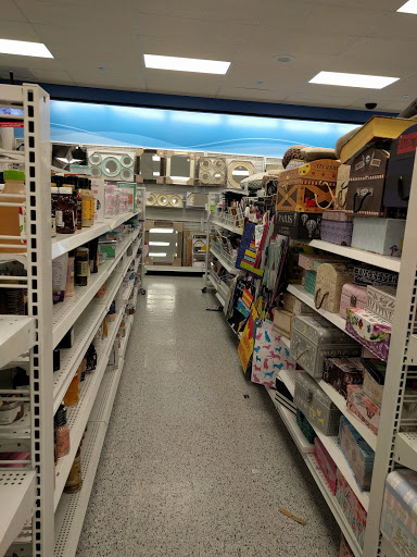 Clothing Store «Ross Dress for Less», reviews and photos, 3701 Truxel Rd, Sacramento, CA 95834, USA