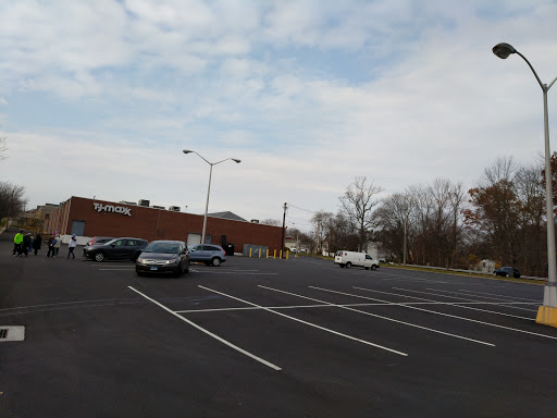 Department Store «T.J. Maxx», reviews and photos, 425 Tunxis Hill Cut Off, Fairfield, CT 06825, USA