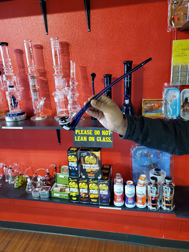 Tobacco Shop «Royal Smoke Shop», reviews and photos, 2304 N Collins St, Arlington, TX 76011, USA