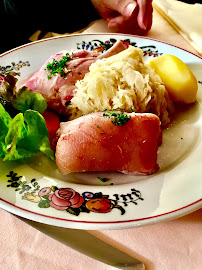 Choucroute d'Alsace du Restaurant de spécialités alsaciennes Brasserie Chez Hansi à Colmar - n°3