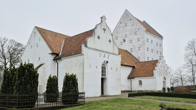 Åsted Kirke