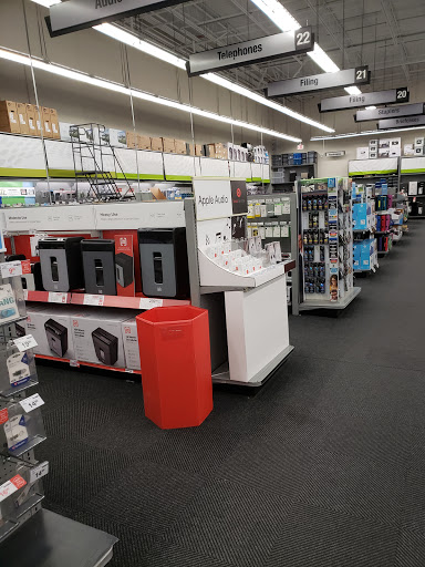 Office Supply Store «Staples», reviews and photos, 1075 N Main St, Warrington, PA 18976, USA