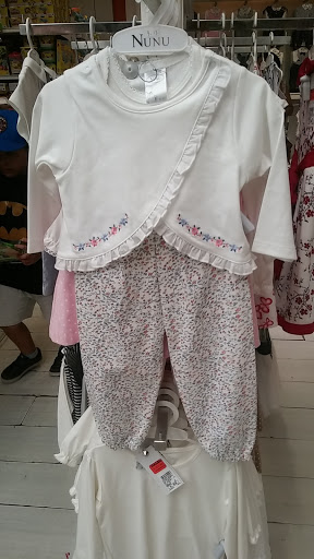 Stores to buy women's pyjamas Piura