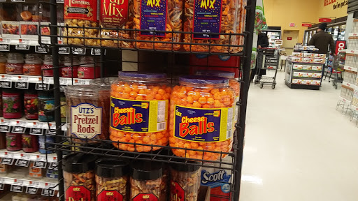 Grocery Store «Hannaford Supermarket», reviews and photos, 5 Hannaford Dr, York, ME 03909, USA