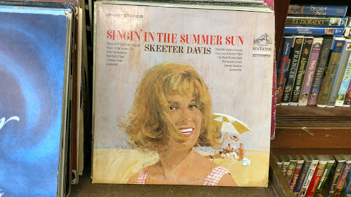 Thrift Store «Community Closet Thrift Store», reviews and photos, 416 E Park St, Livingston, MT 59047, USA