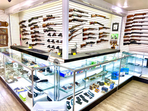 Pawn Shop «Gold & Pawn», reviews and photos, 2291 S Cleveland Ave, Fort Myers, FL 33901, USA