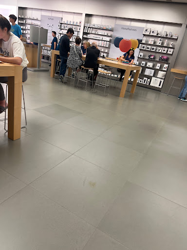 Computer Store «Apple The Falls», reviews and photos, 8888 SW 136th St, Miami, FL 33176, USA