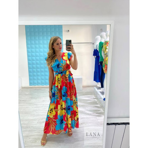 Lana Clothing - divatos női ruhák - Debrecen